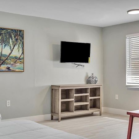 The Shell On Walnut Studio With Bath Hollywood Beach Free Parking Дейния Бийч Екстериор снимка